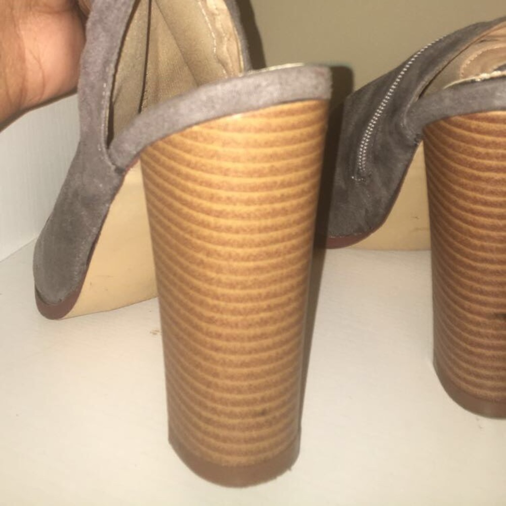 Peek toe and peek heel